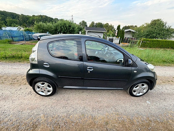 Peugeot 107 7 of 9