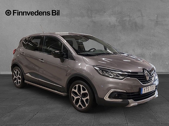 Renault Captur 3 of 5