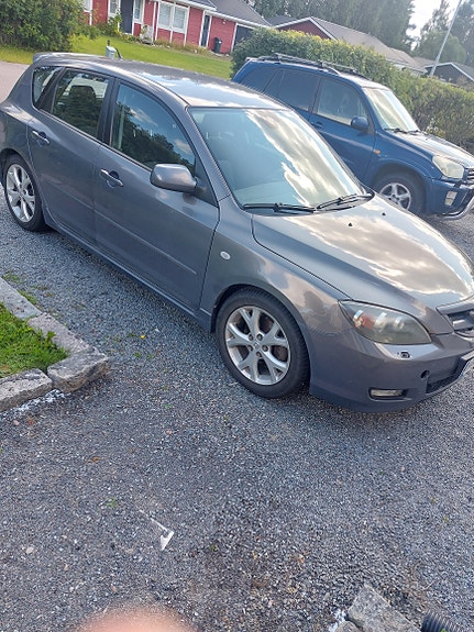 Mazda 3 3 of 5
