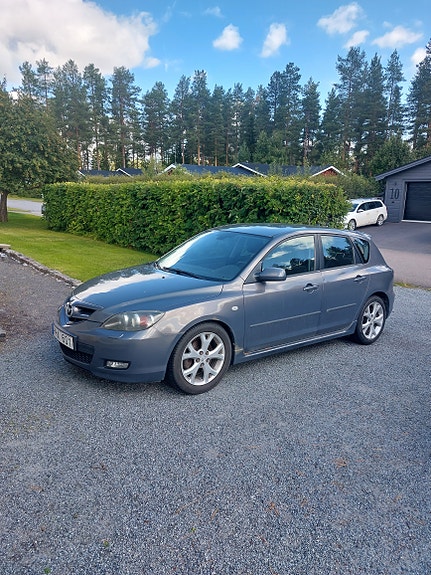 Mazda 3 2 of 5