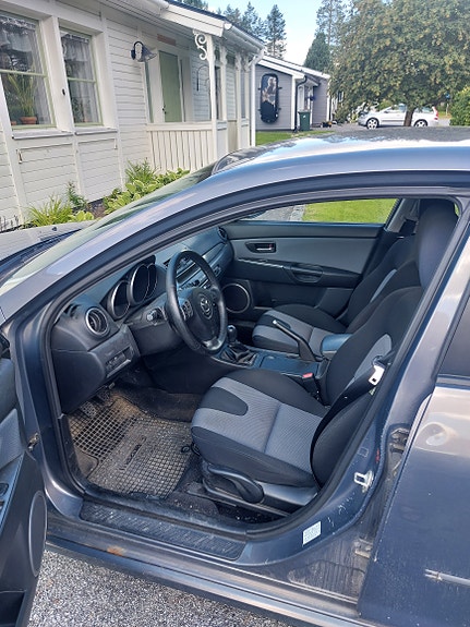 Mazda 3 5 of 5