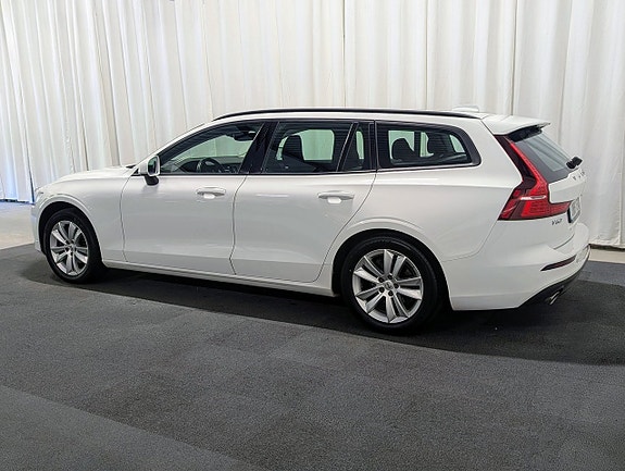 Volvo V60 3 of 14