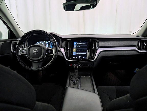 Volvo V60 7 of 14