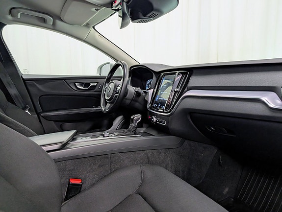 Volvo V60 8 of 14