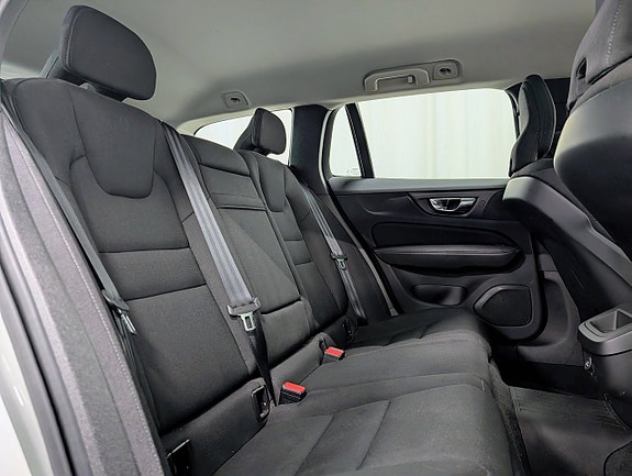 Volvo V60 12 of 14