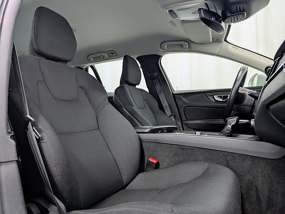 Volvo V60 10 of 14