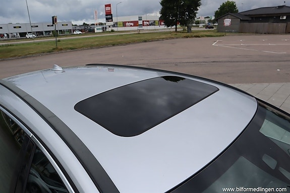 Volvo V60 4 of 5