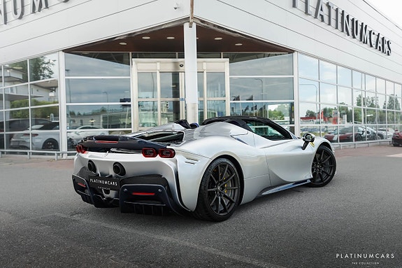 Ferrari SF90 Spider 2 of 5