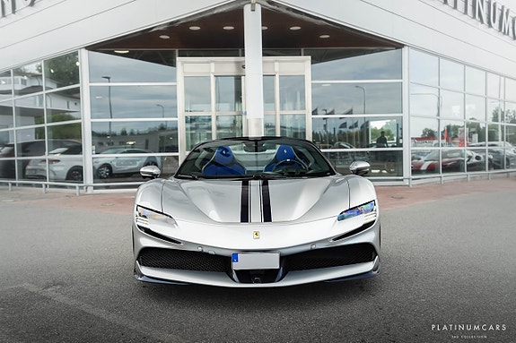 Ferrari SF90 Spider 3 of 5
