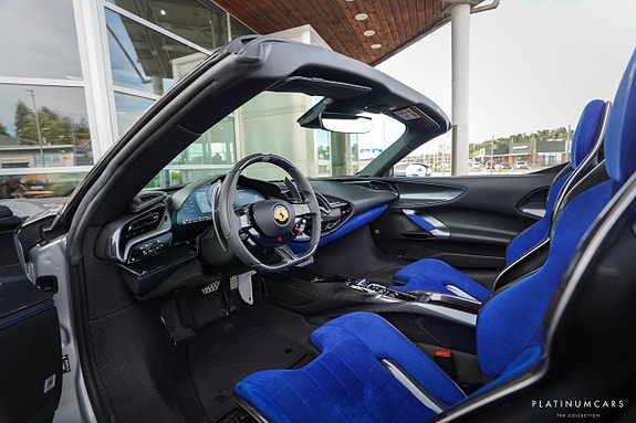 Ferrari SF90 Spider 9 of 28