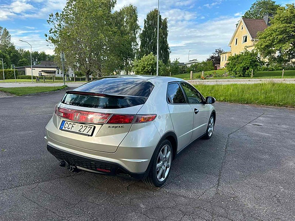 Honda Civic 3 of 5