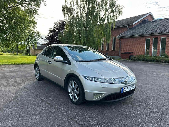 Honda Civic 2 of 5