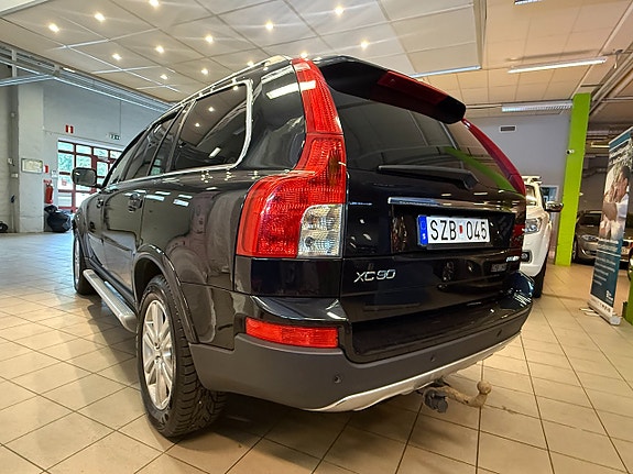 Volvo XC90 6 of 13