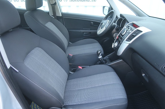 Kia Venga 8 of 22