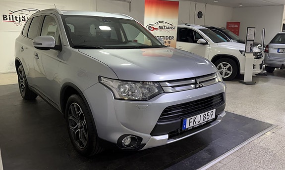 Mitsubishi Outlander 3 of 5