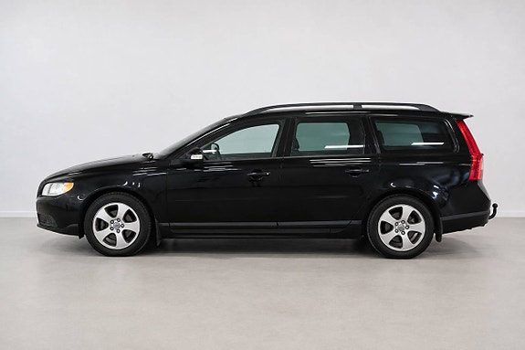 Volvo V70 4 of 5