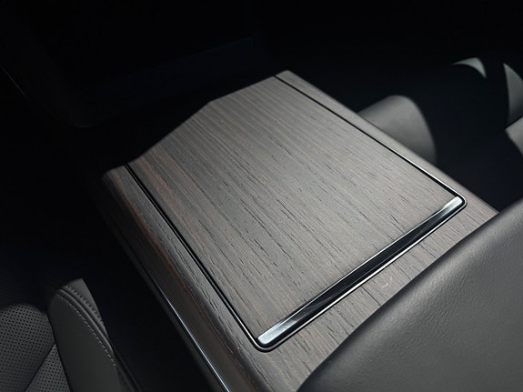 Tesla Model S 14 of 20