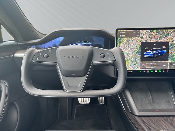 Tesla Model S 14 of 30