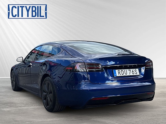 Tesla Model S 4 of 30