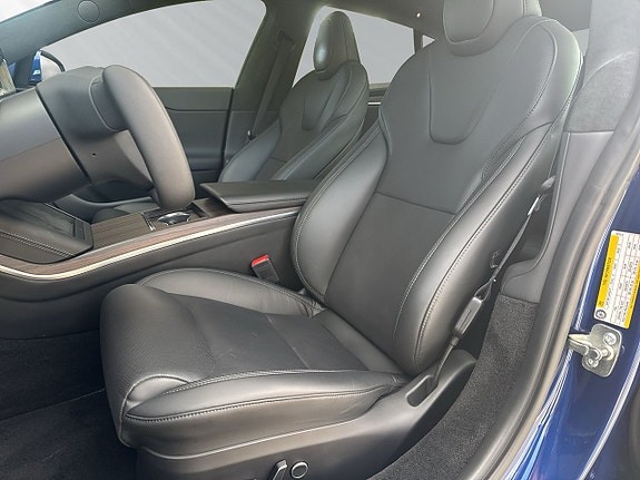 Tesla Model S 12 of 30