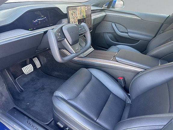 Tesla Model S 7 of 20
