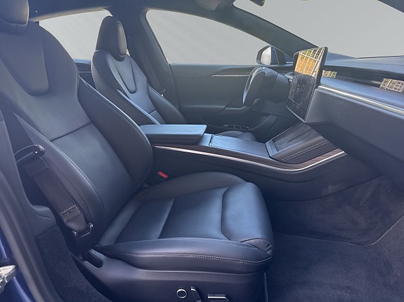 Tesla Model S 9 of 20