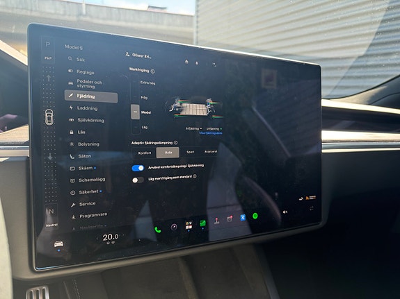 Tesla Model S 17 of 20