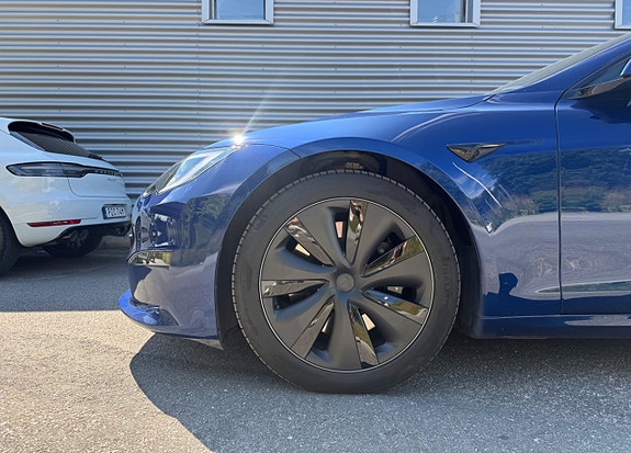Tesla Model S 6 of 20