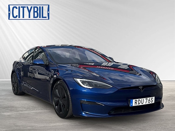 Tesla Model S 8 of 30