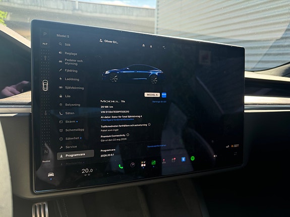 Tesla Model S 18 of 20
