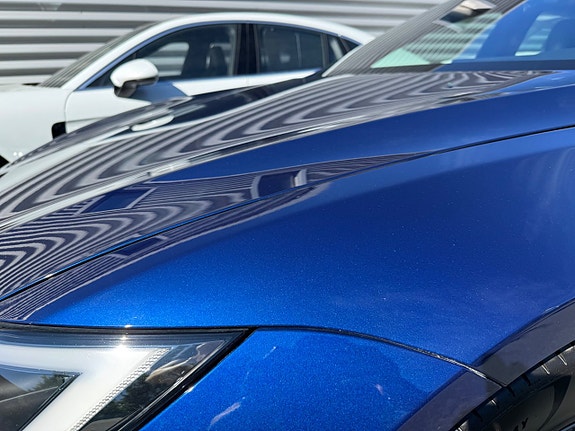 Tesla Model S 10 of 30