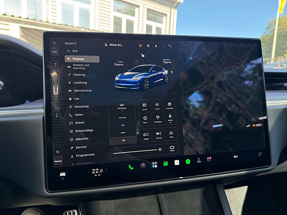 Tesla Model S 29 of 30