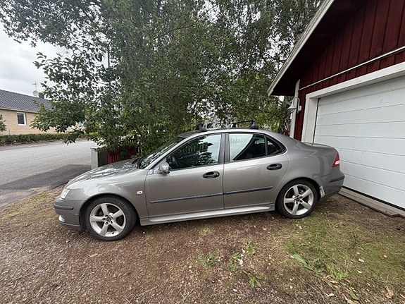 Saab 9-3 2 of 5