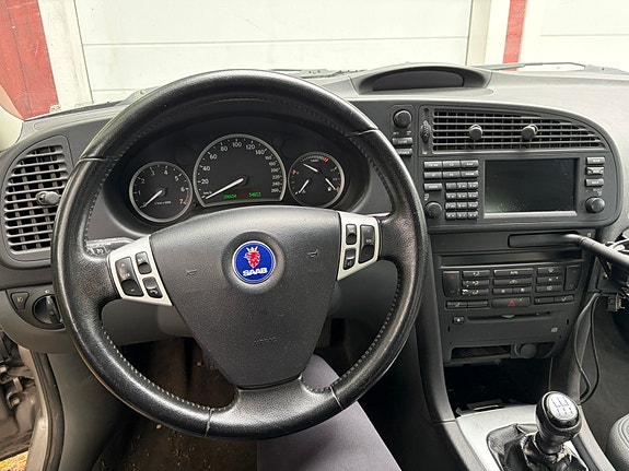 Saab 9-3 4 of 5