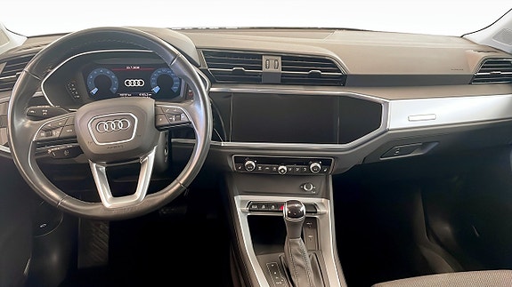 Audi Q3 10 of 13