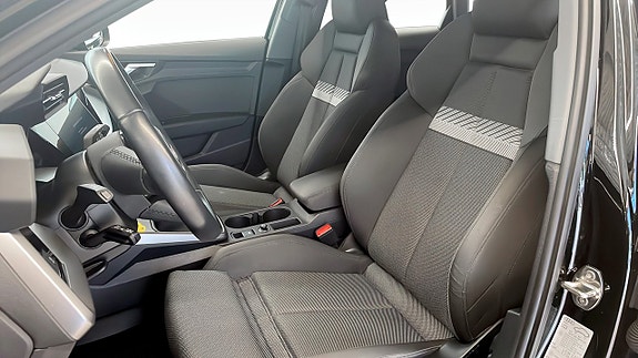 Audi A3 8 of 14
