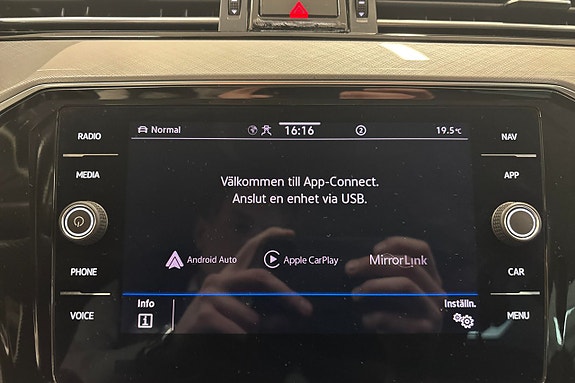 Volkswagen Passat 23 of 23