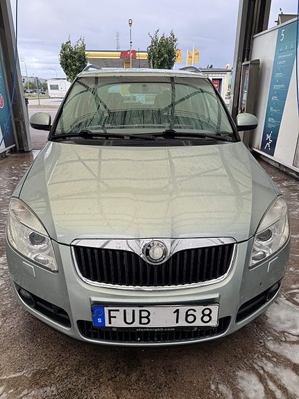 Skoda Fabia 2 of 21