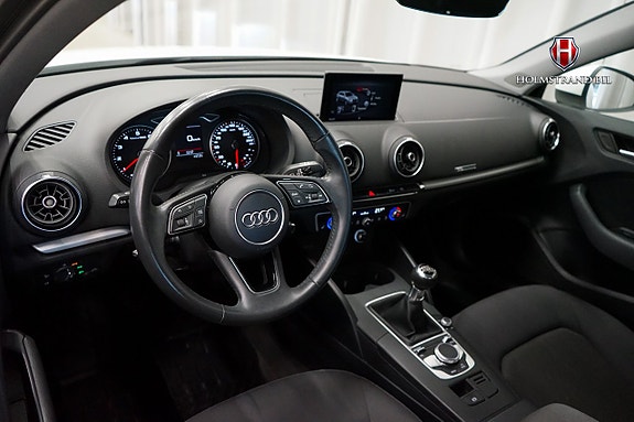 Audi A3 8 of 21