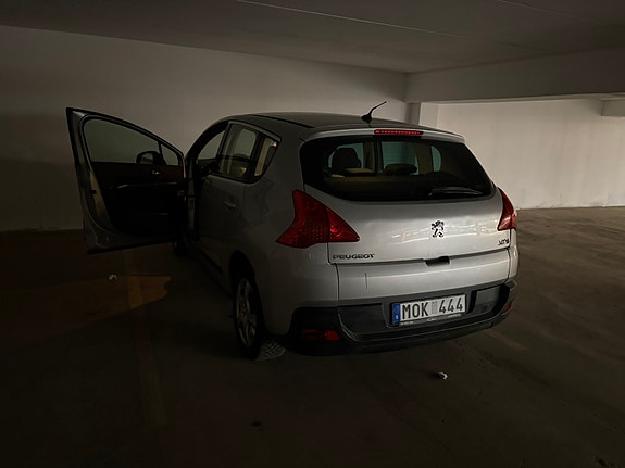 Peugeot 3008 4 of 5