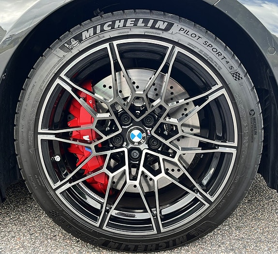 BMW M4 17 of 27