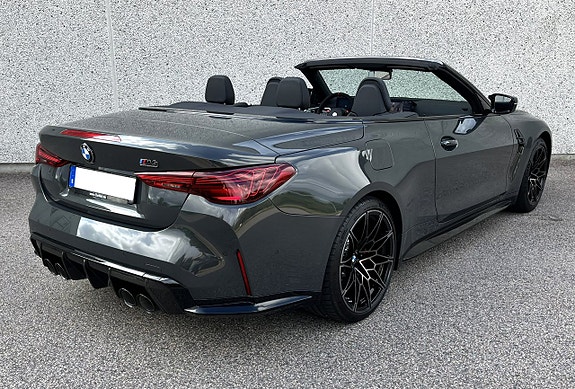 BMW M4 7 of 27