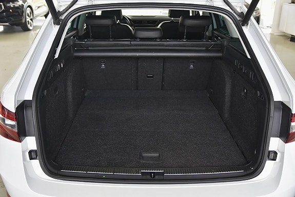 Skoda Superb 7 of 22