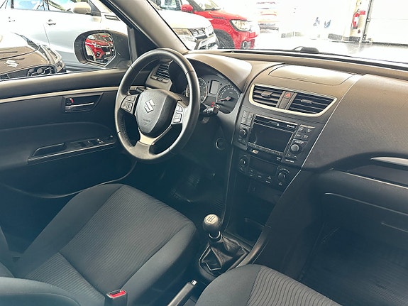 Suzuki Swift 12 of 13