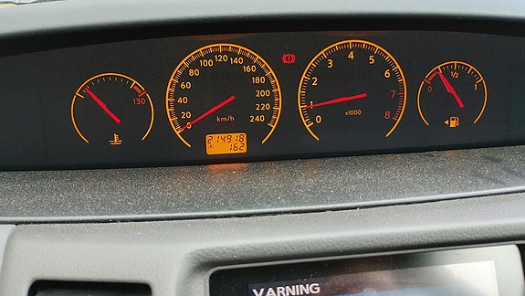Nissan Primera 2 of 5