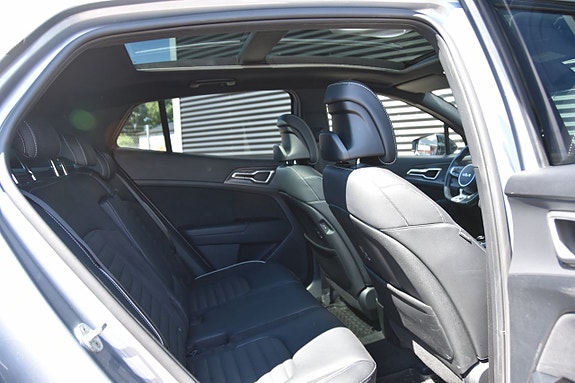 Kia Sportage 12 of 22