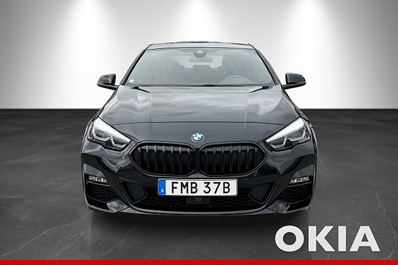 BMW 218i 5 of 5