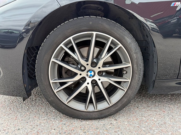 BMW 218i 21 of 22