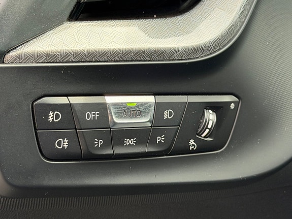 BMW 218i 19 of 22