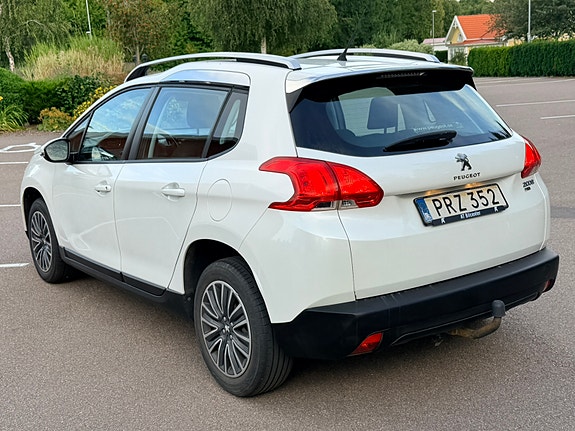 Peugeot 2008 4 of 5